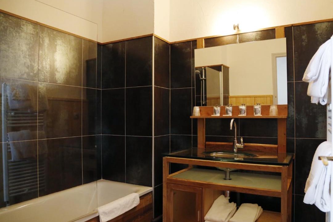 Photo of Others in Cognet