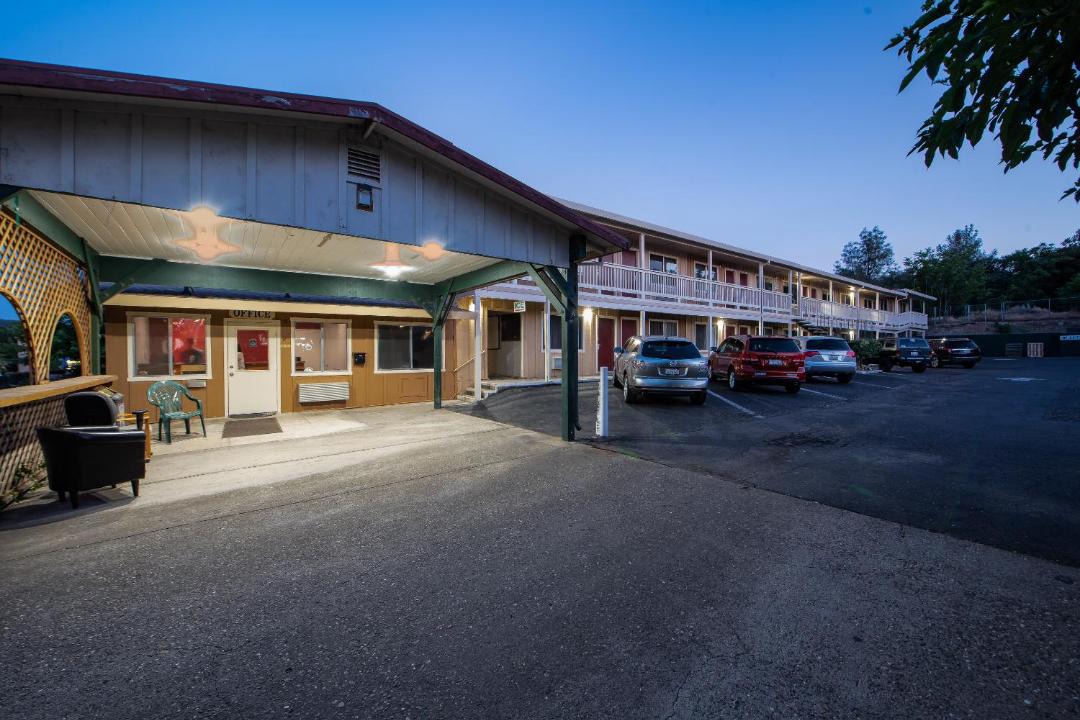 Photo of Buildings in Angels Camp