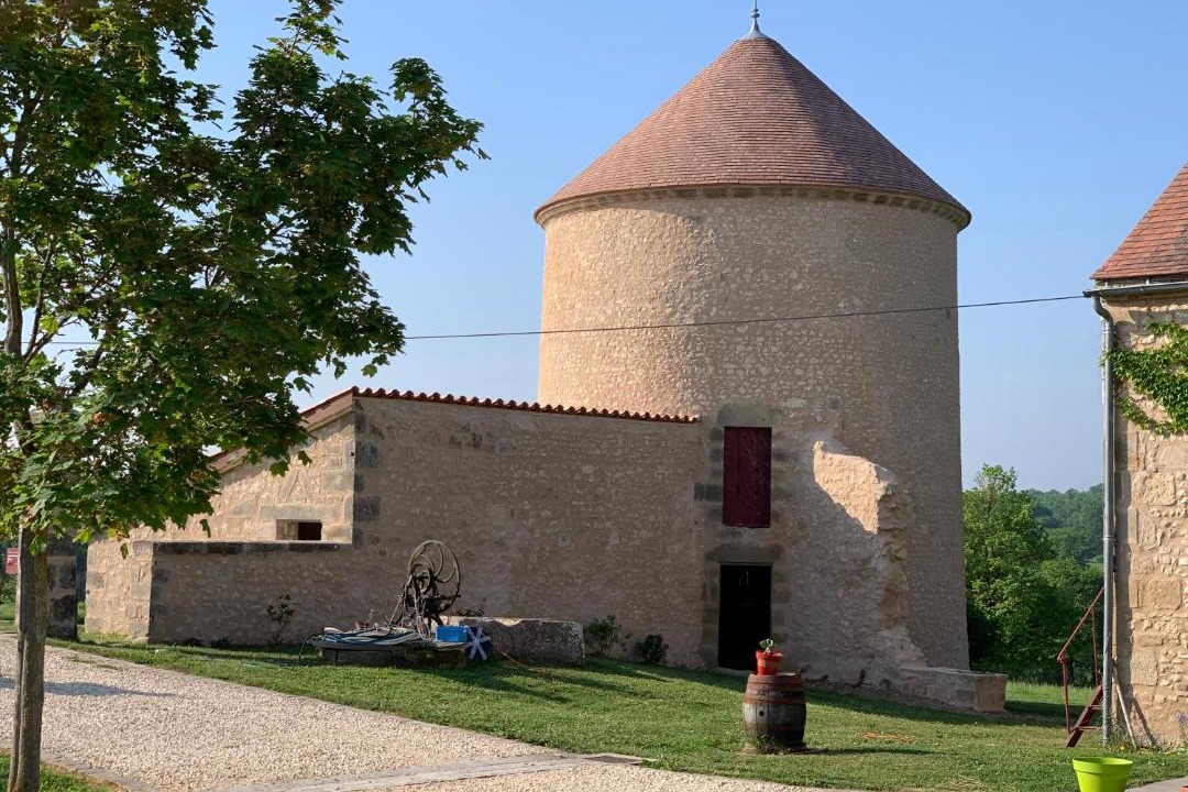 Photo of Others in Autry-Issards