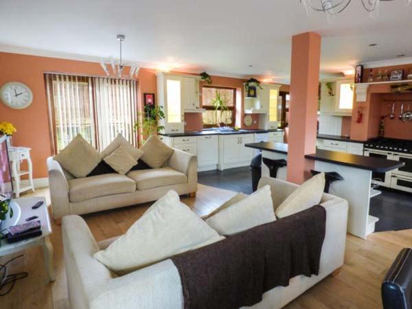 Photo of Others in Aberdare