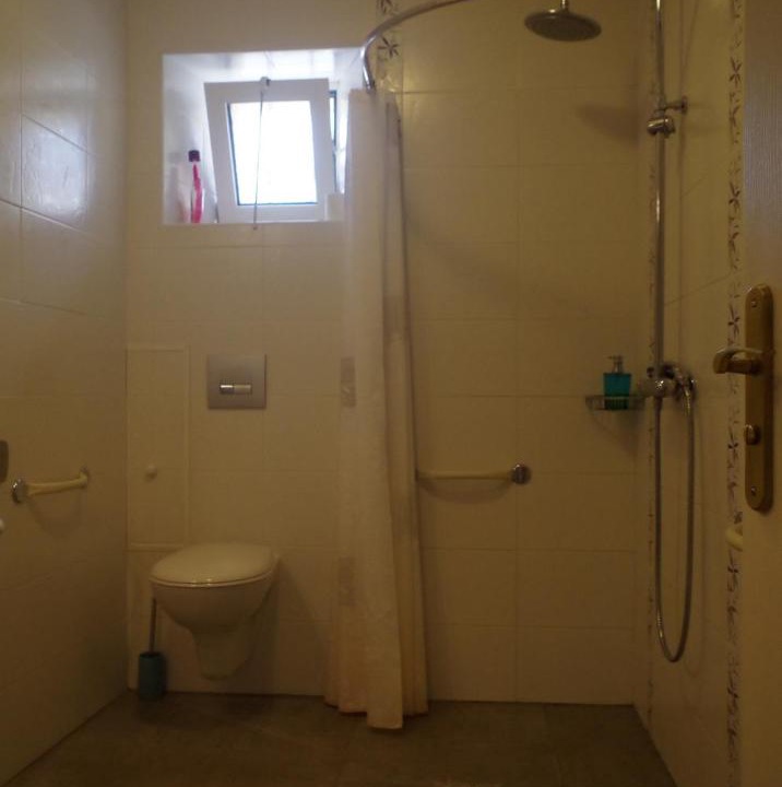 Photo of Bathroom in Courcelles