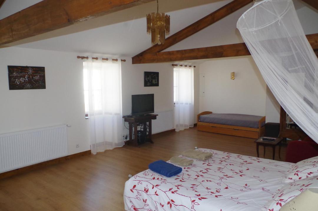 Photo of Bedroom in Courcelles