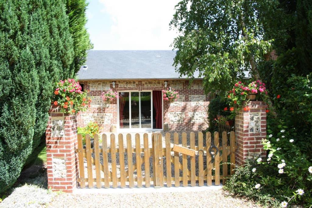 Photo of Buildings in Gerponville