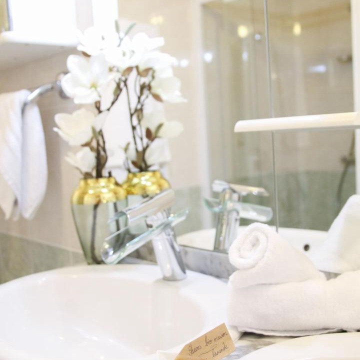 Photo of Bathroom in Barsac