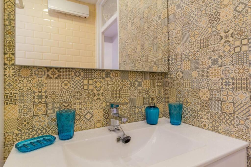 Photo of Bathroom in Ruzafa