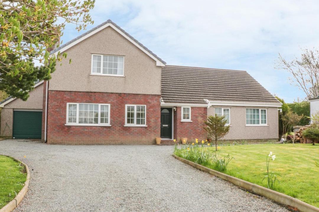 Photo of Buildings in Amlwch