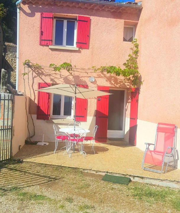 Photo of Buildings in Bedoin