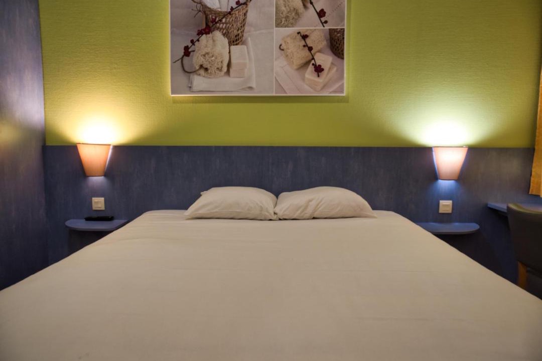 Photo of Bedroom in Cleon