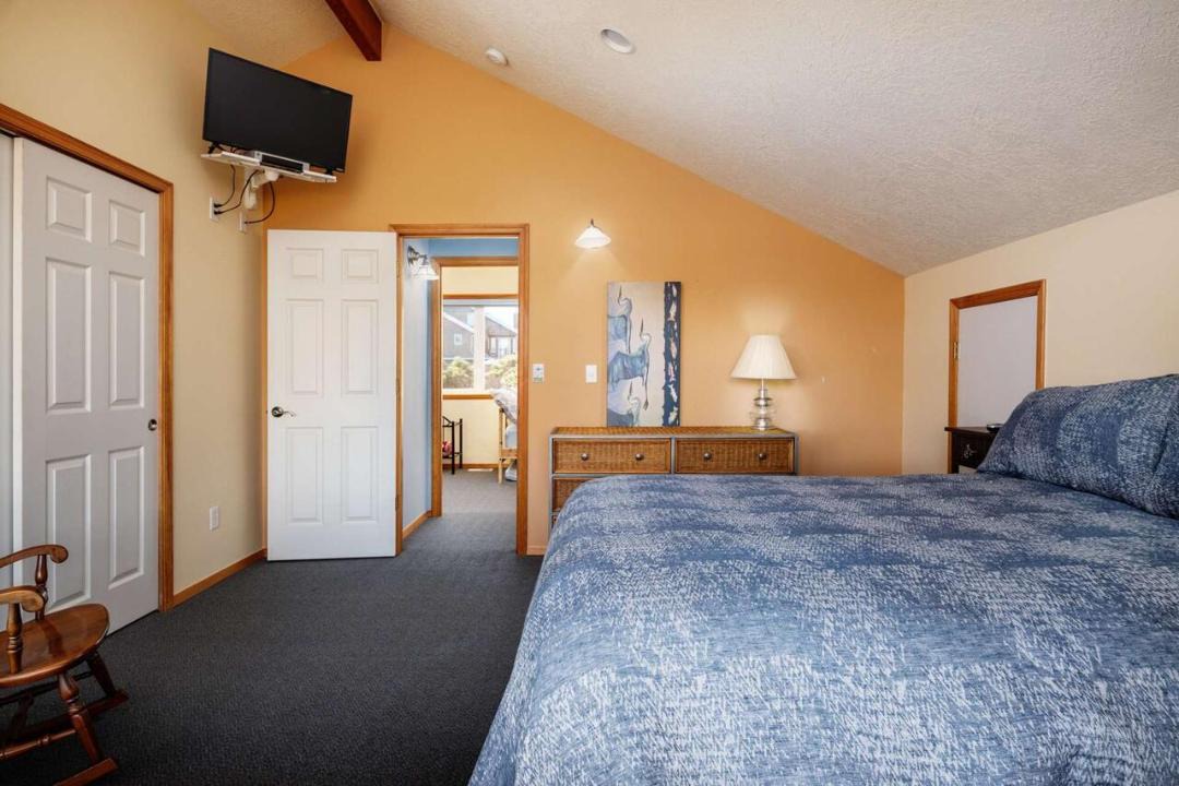 Photo of Bedroom in Pacific City