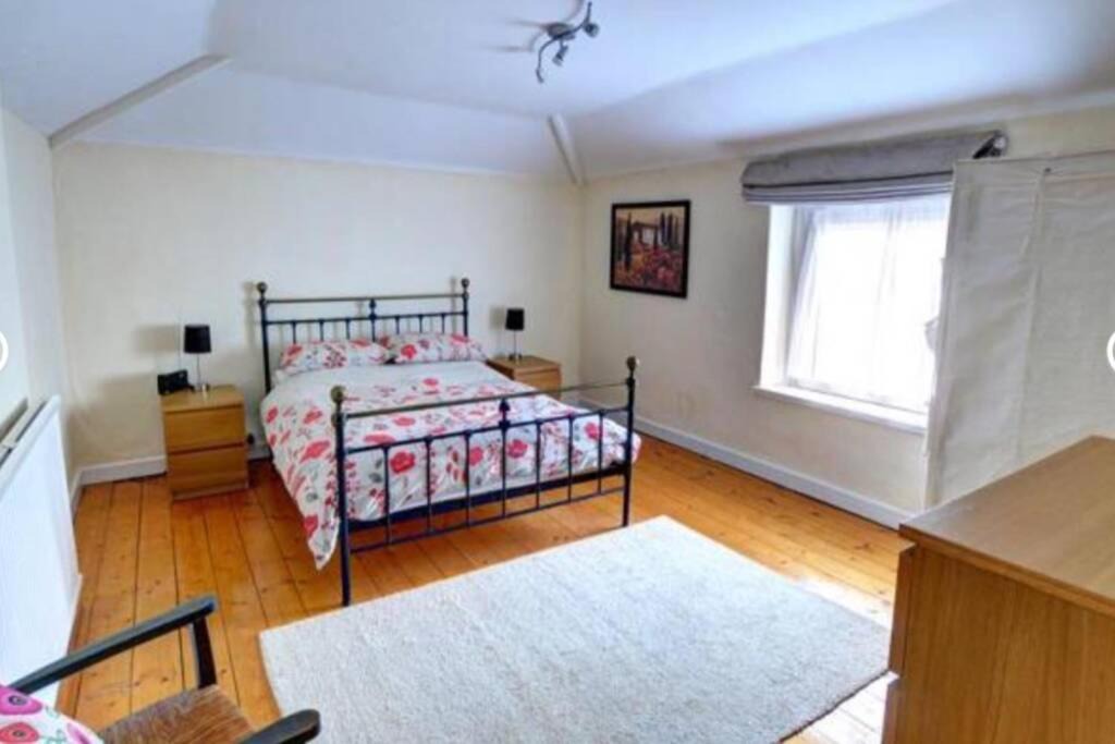 Photo of Bedroom in Taff's Well