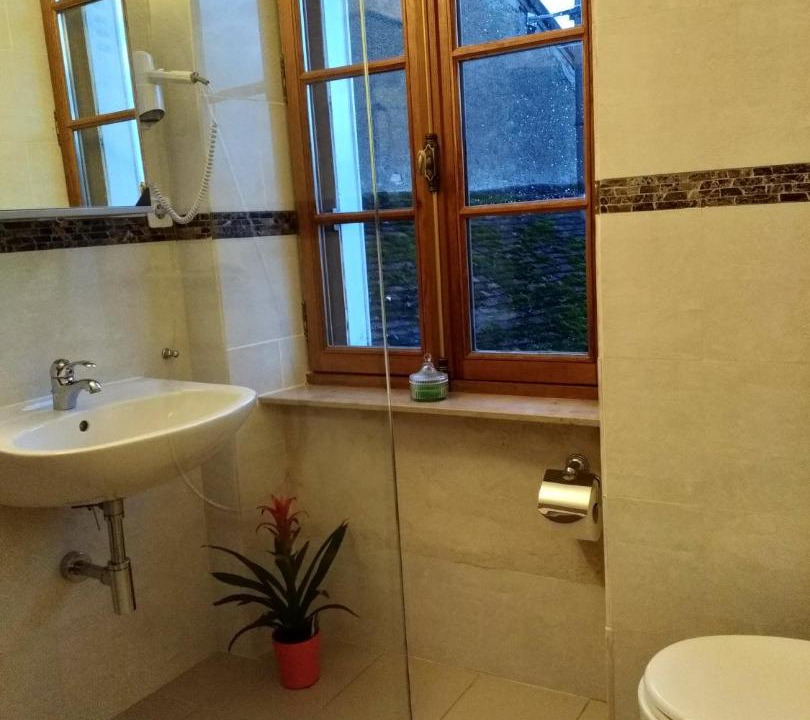 Photo of Bathroom in Cercy-la-Tour