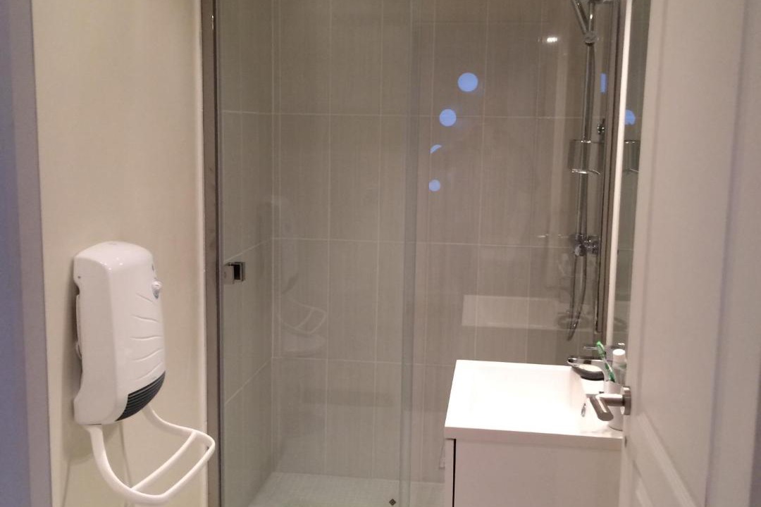 Photo of Bathroom in Taissy