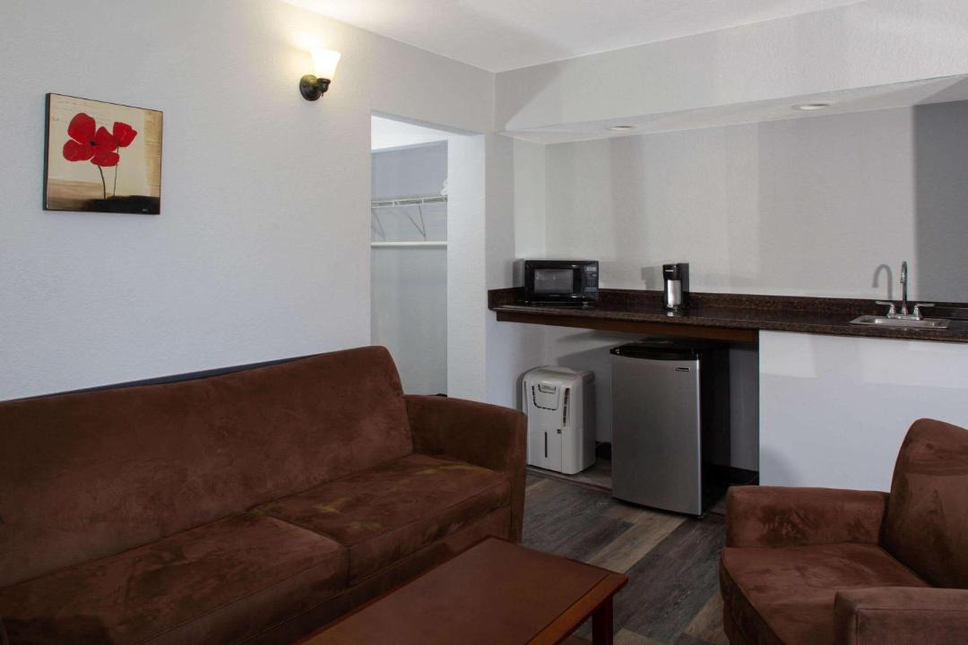 Photo of Livingroom in Rural Estates