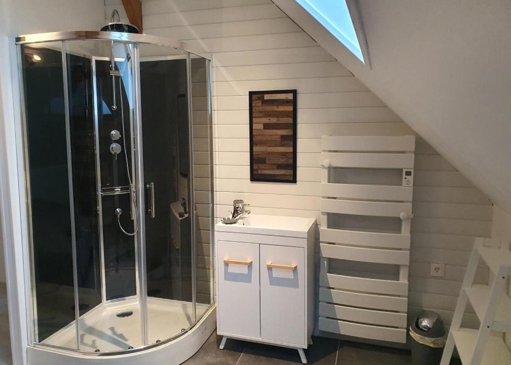 Photo of Bathroom in Hebuterne