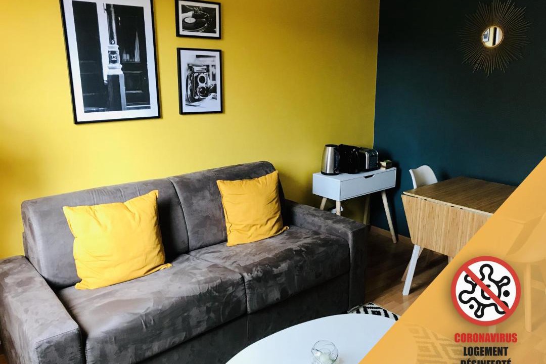 Photo of Livingroom in Center