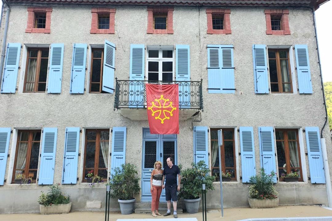 Photo of Others in Burlats