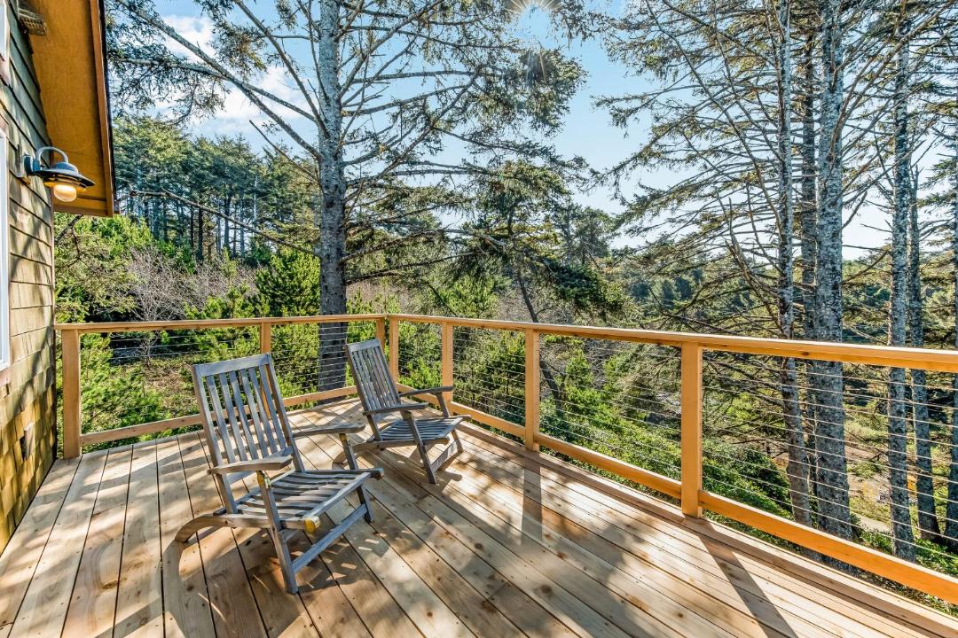 Photo of Patio Balcony in Agate Beach