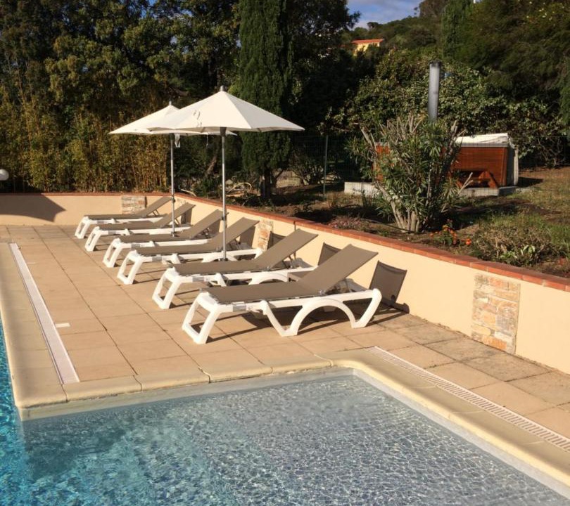 Photo of Others in Galeria