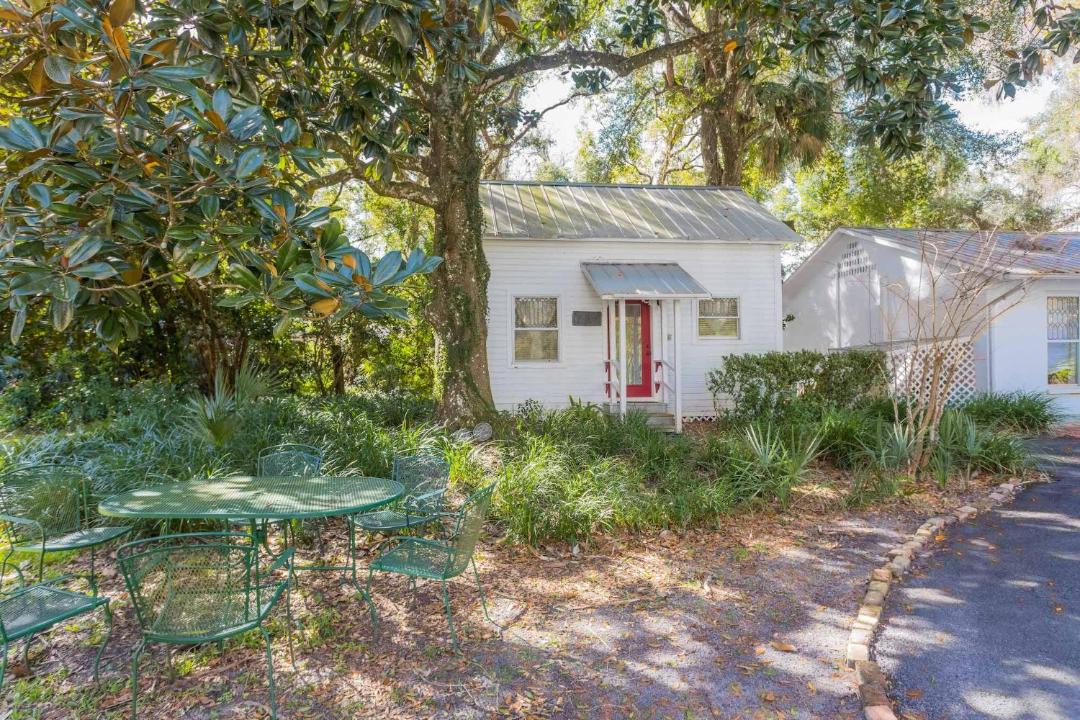 Photo of Others in Micanopy