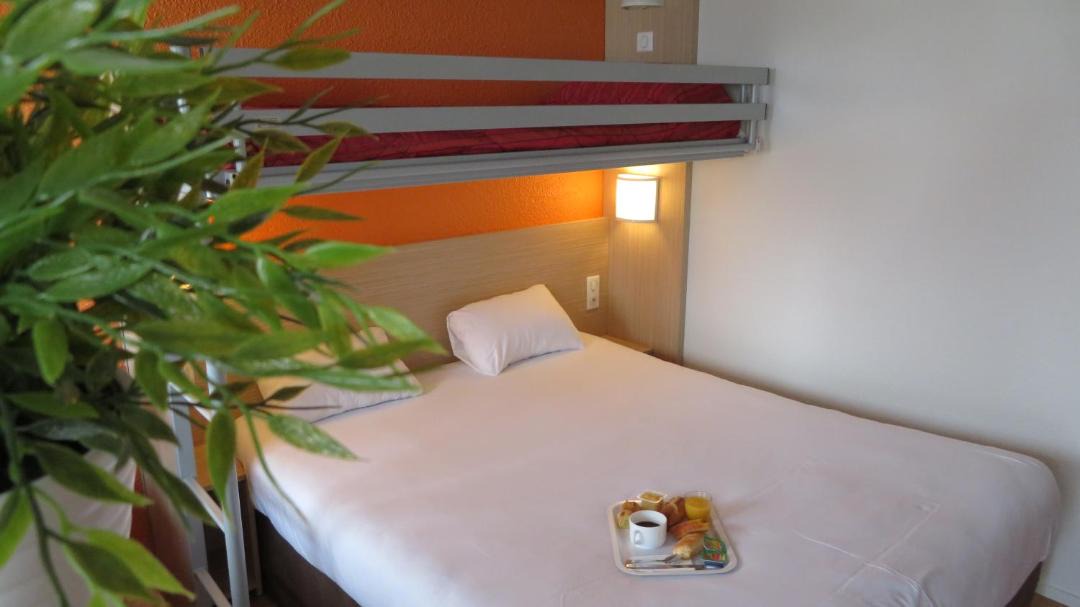 Photo of Bedroom in Chaintre