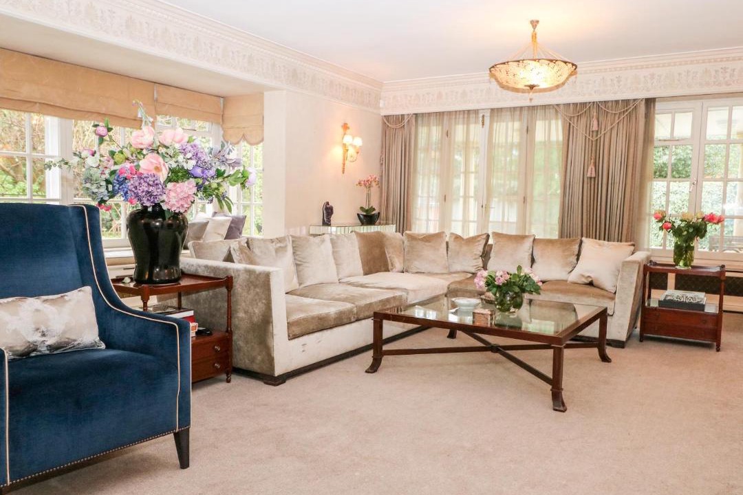 Photo of Livingroom in Sunningdale