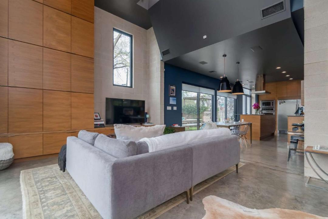 Photo of Livingroom in Holly