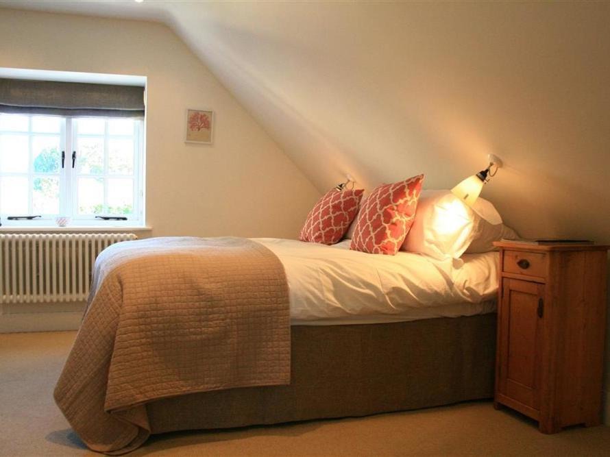 Photo of Bedroom in Moreton-in-Marsh
