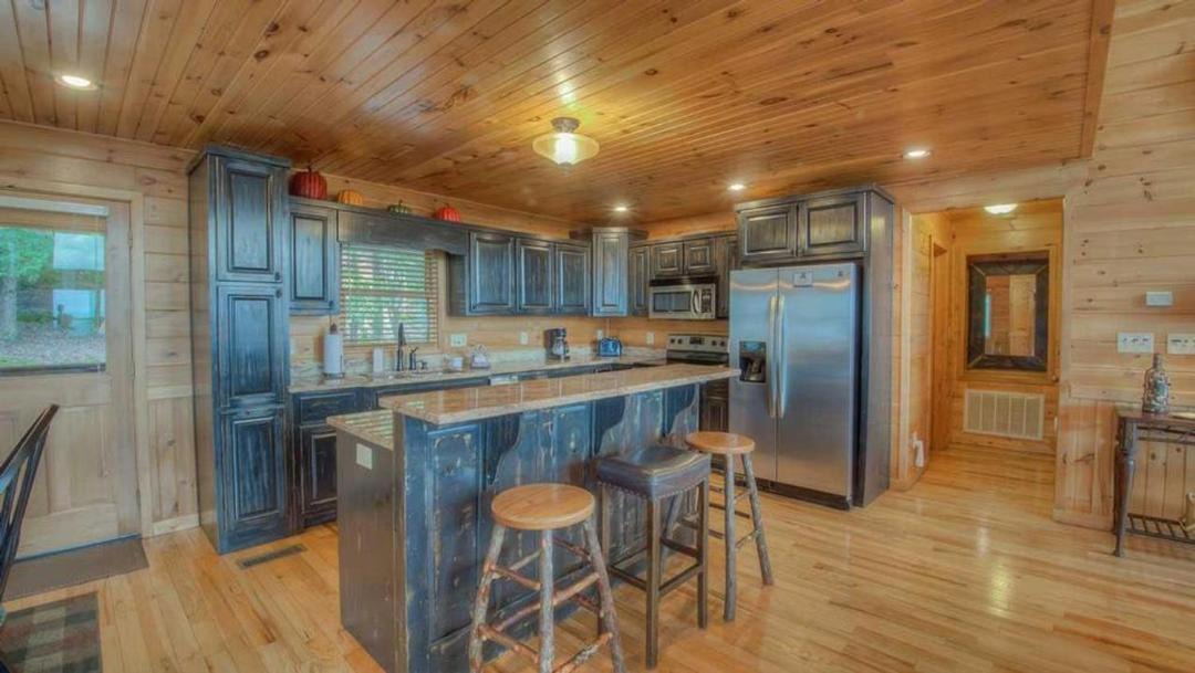 Photo of Kitchen in Mineral Bluff