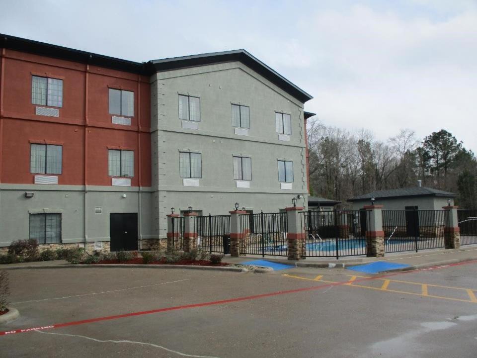 Photo of Buildings in Carthage