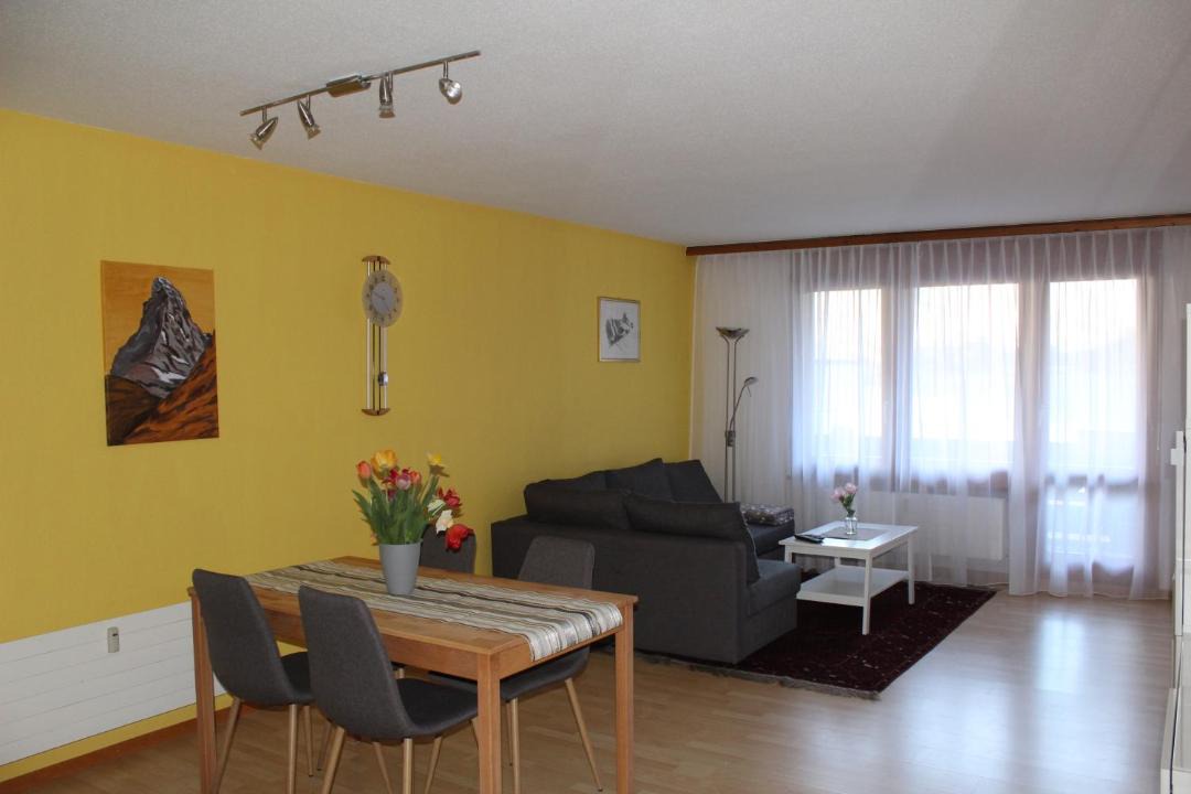 Photo of Livingroom in Taesch
