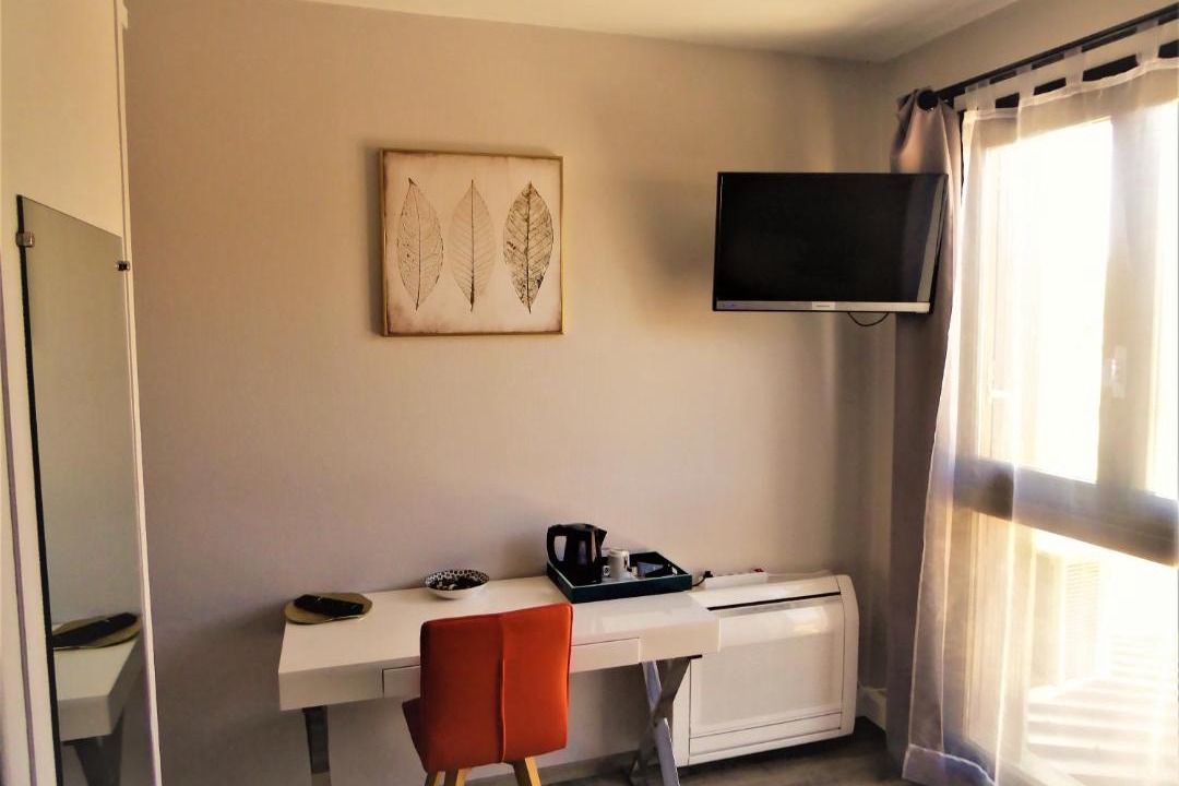 Photo of Others in Lavours