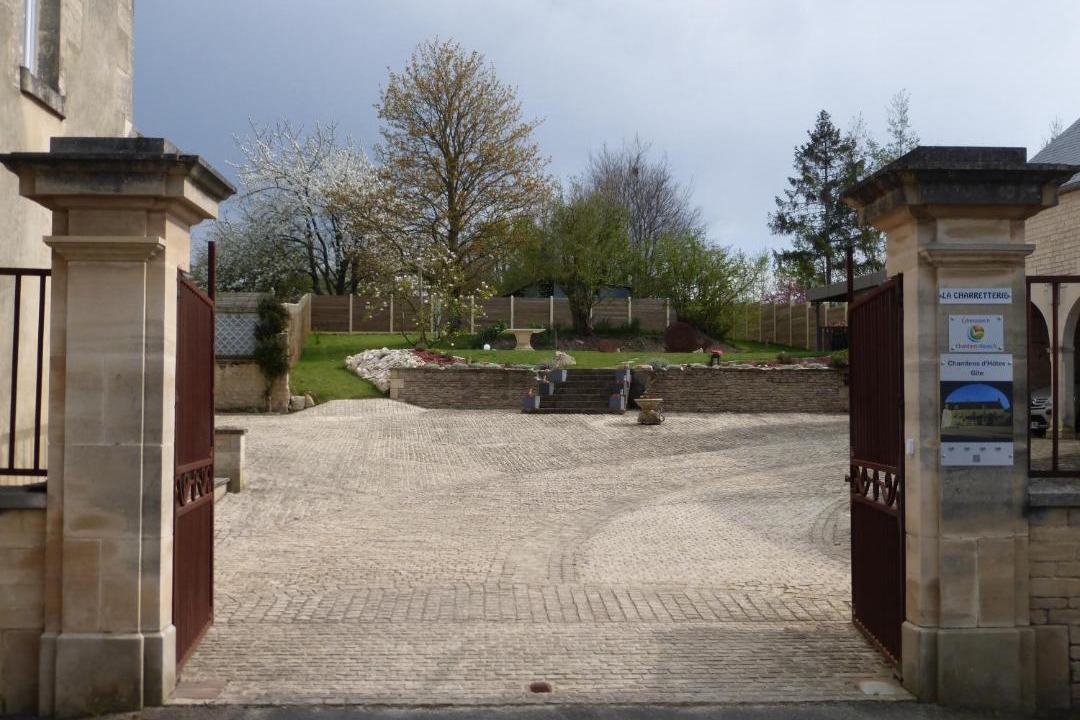 Photo of Others in Martragny