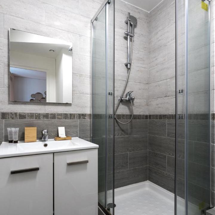Photo of Bathroom in 17th Arrondissement
