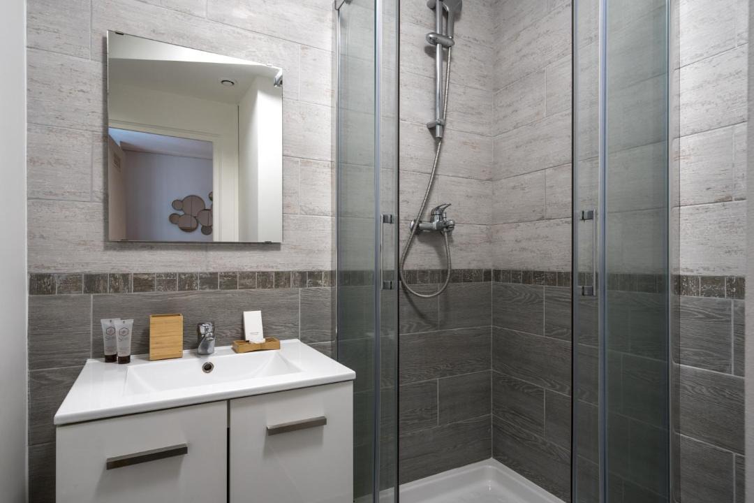 Photo of Bathroom in 17th Arrondissement