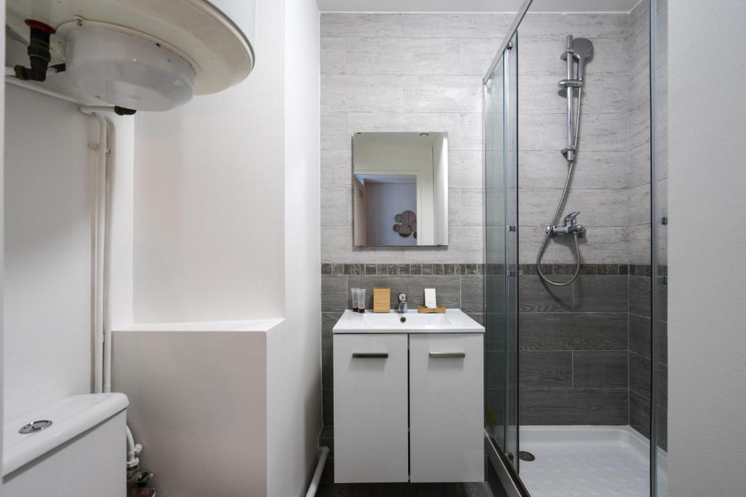 Photo of Bathroom in 17th Arrondissement