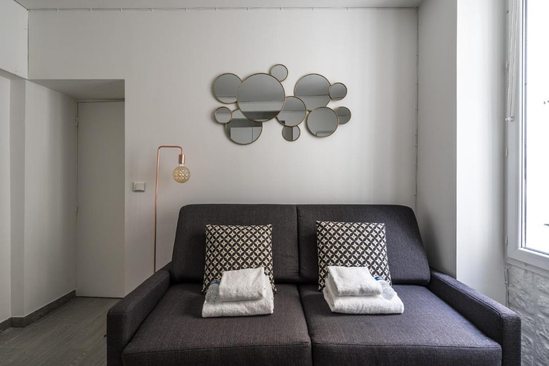 Photo of Bedroom in 17th Arrondissement