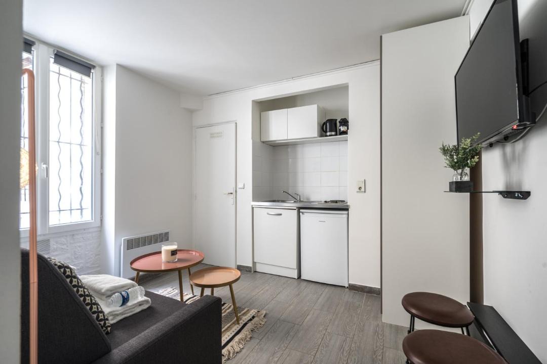 Photo of Livingroom in 17th Arrondissement