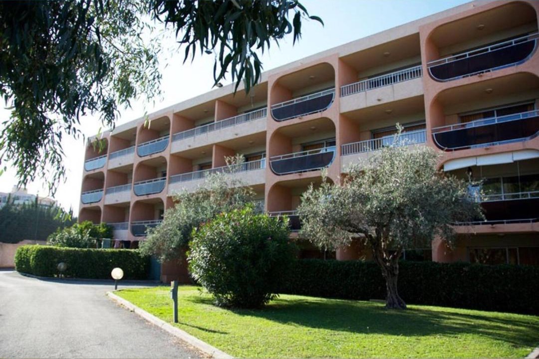 Photo of Buildings in Golfe Juan
