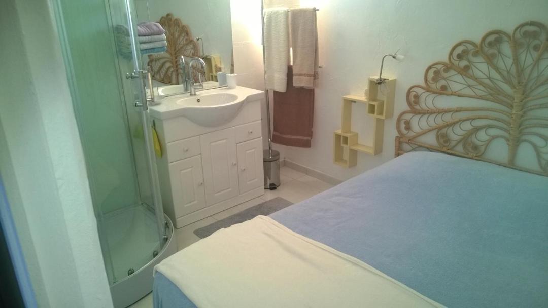 Photo of Bathroom in Bernadets-Debat