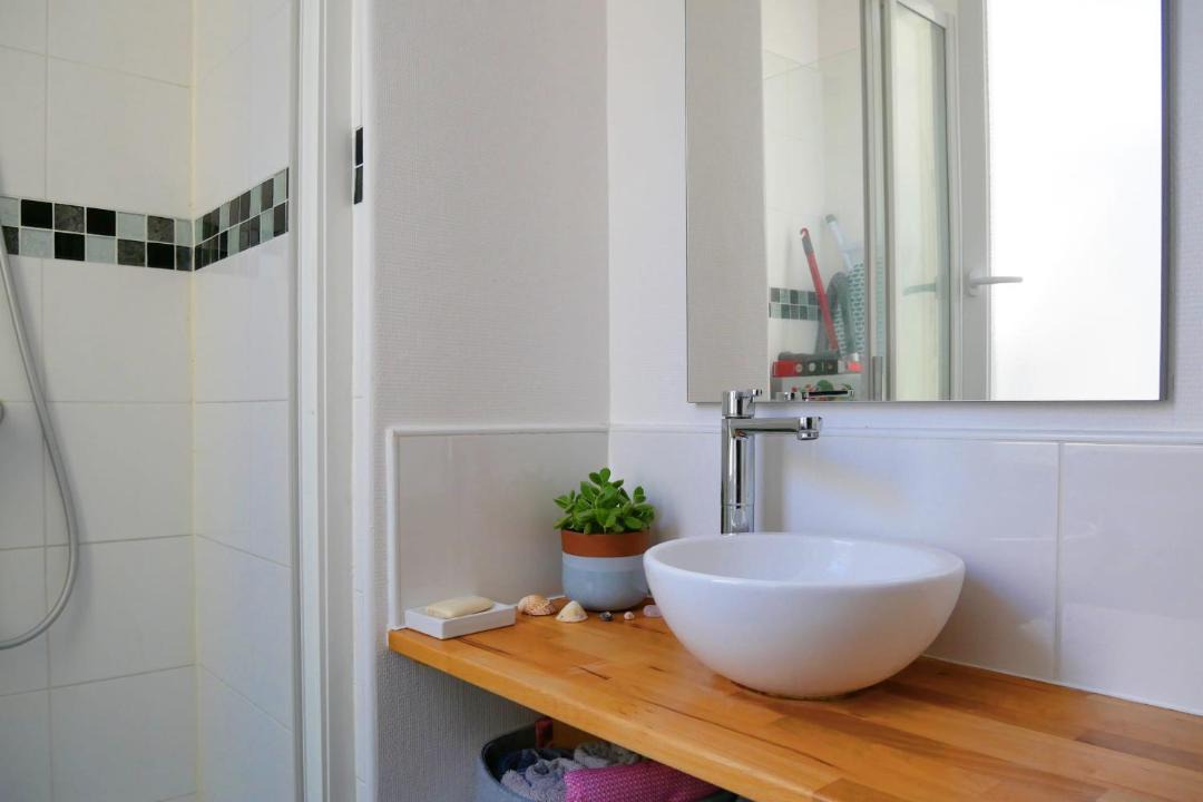 Photo of Bathroom in Quartier de la Salpetriere