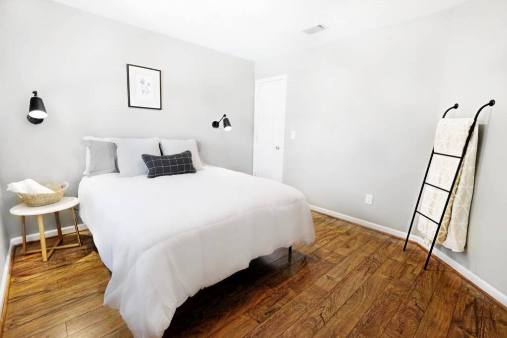 Photo of Others in Martinez