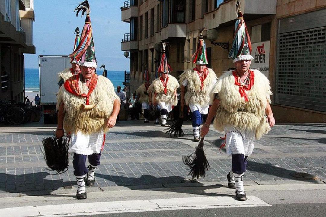 Photo of Human In Picture in Zarautz