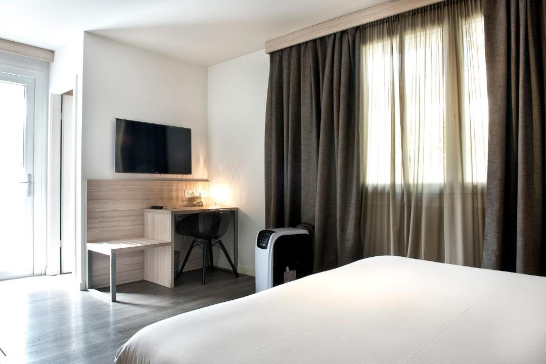 Photo of Bedroom in Geneva