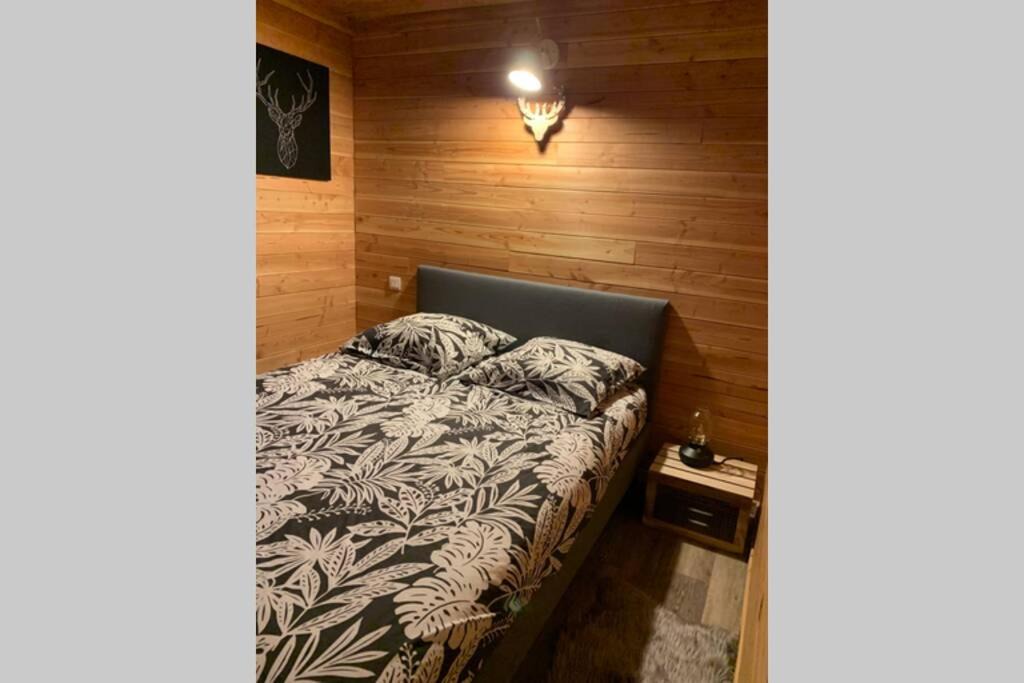 Photo of Bedroom in Roquefort-la-Bedoule