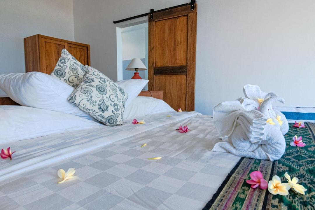 Photo of Others in Selong Belanak