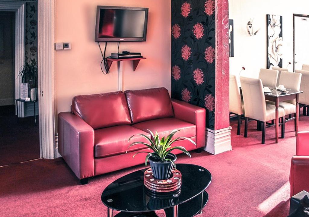 Photo of Livingroom in Bedford