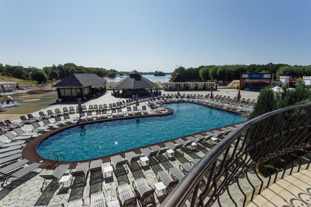 Photo of Outdoor in Engels