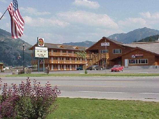 Photo of Others in Alpine