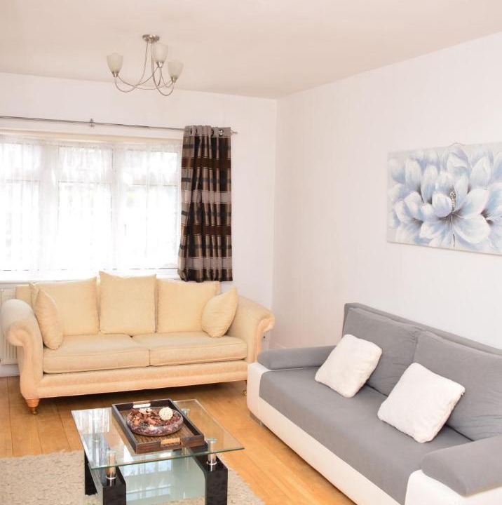 Photo of Livingroom in Stanwell