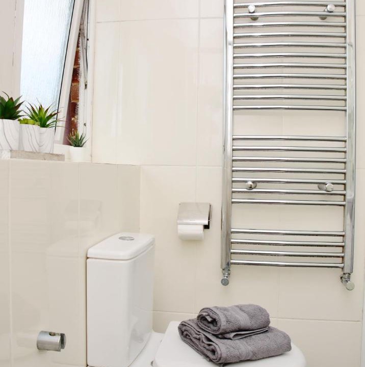 Photo of Bathroom in Stanwell